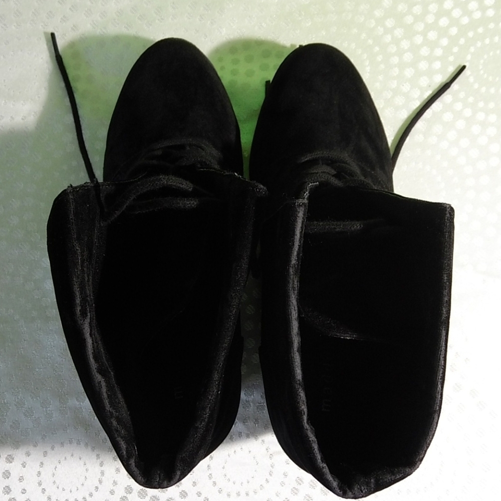 Madden Girl Black Wedge Velvet Booties - Picture 3 of 6